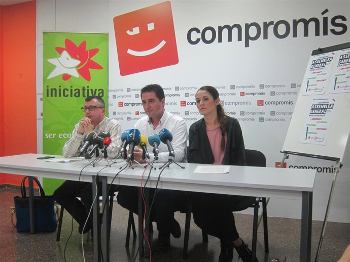 Mireia Mollà, Paco García y MIquel Real en rueda de prensa