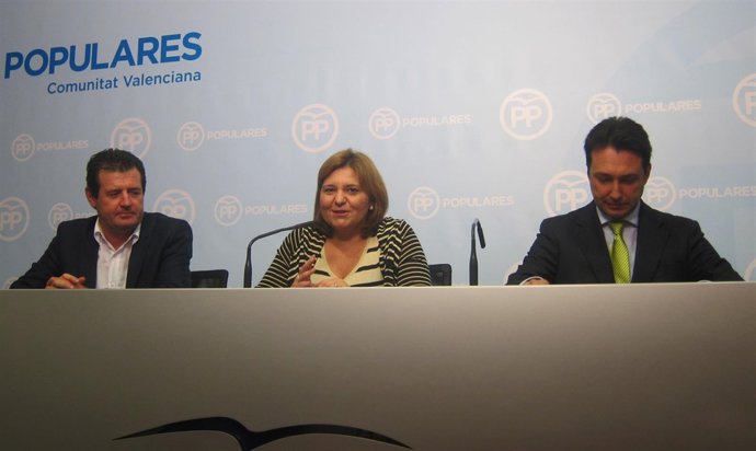 Bonig junto a Císcar y Betoret en la rueda de prensa 