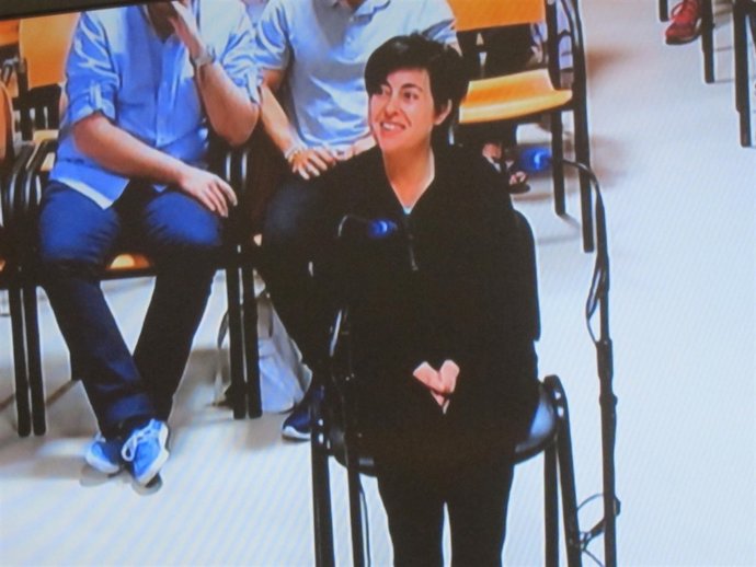 Rosario Porto sonríe durante el juicio por el crimen de Asunta