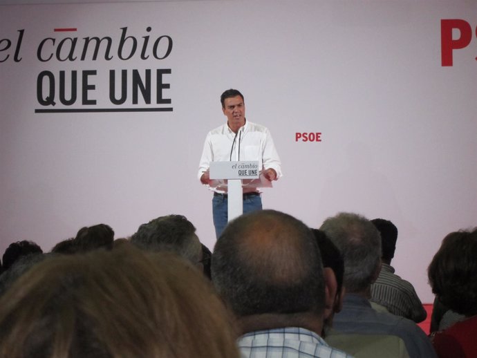 Pedro Sánchez participa en Cáceres en un acto público