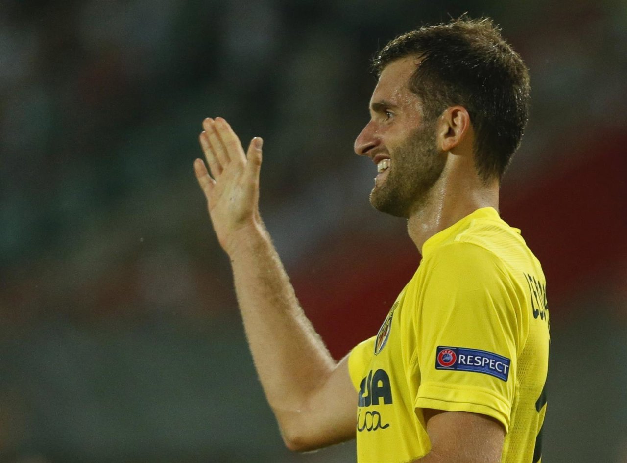 Baptistao celebra un gol con el Villarreal en la Europa League