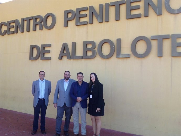 Ofertadas más de 500 plazas en la prisión de Albolote y en 'Matilde Cantos'