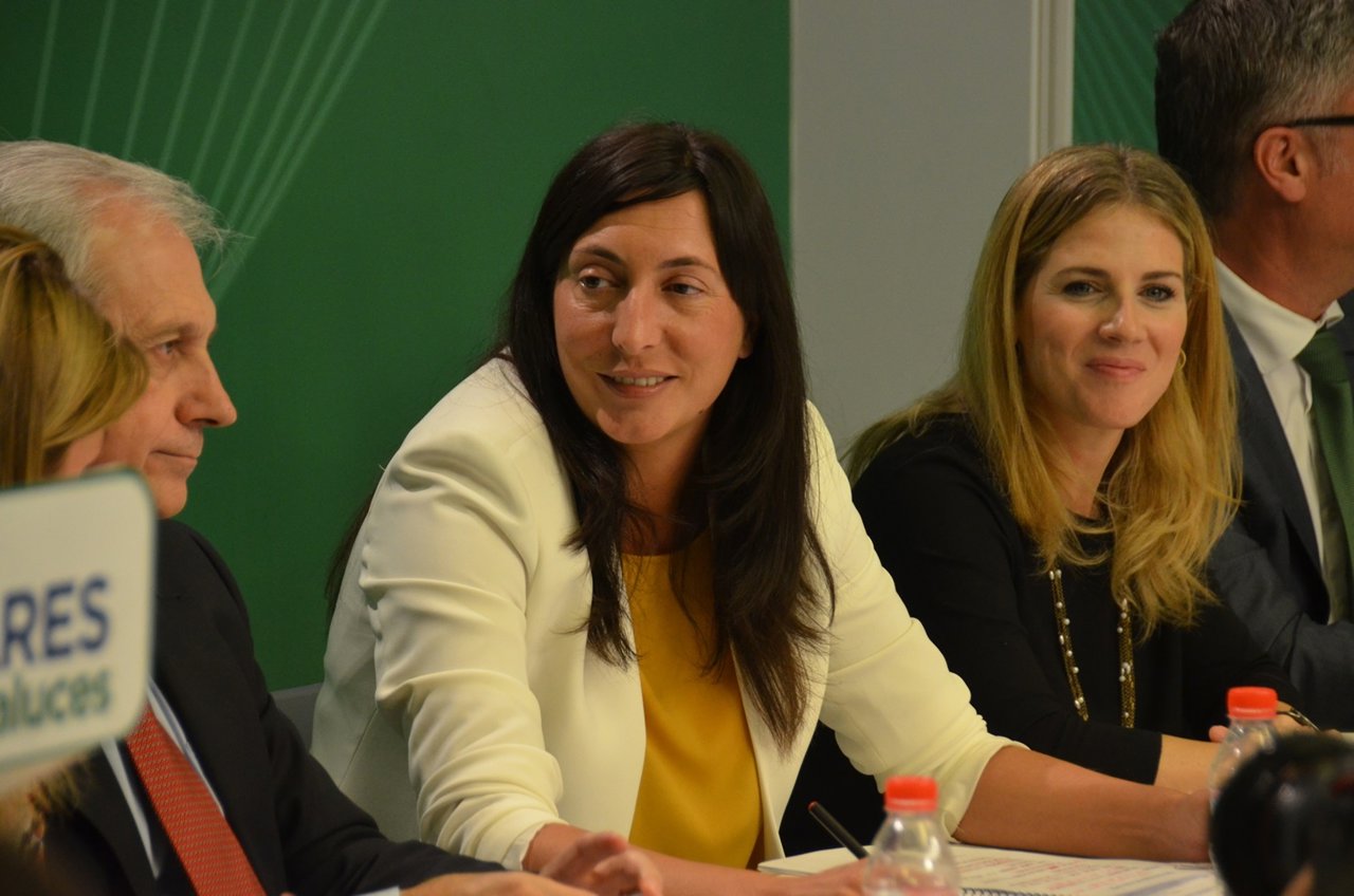 Dolores López, hoy ante los medios