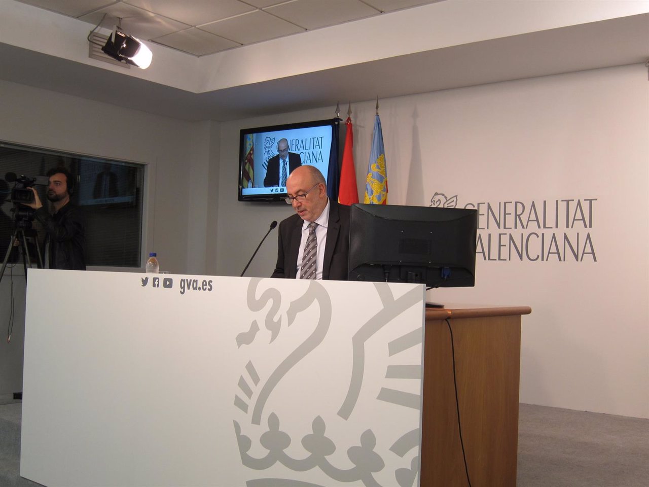 Manuel Alcaraz en la rueda de prensa posterior al pleno del Consell