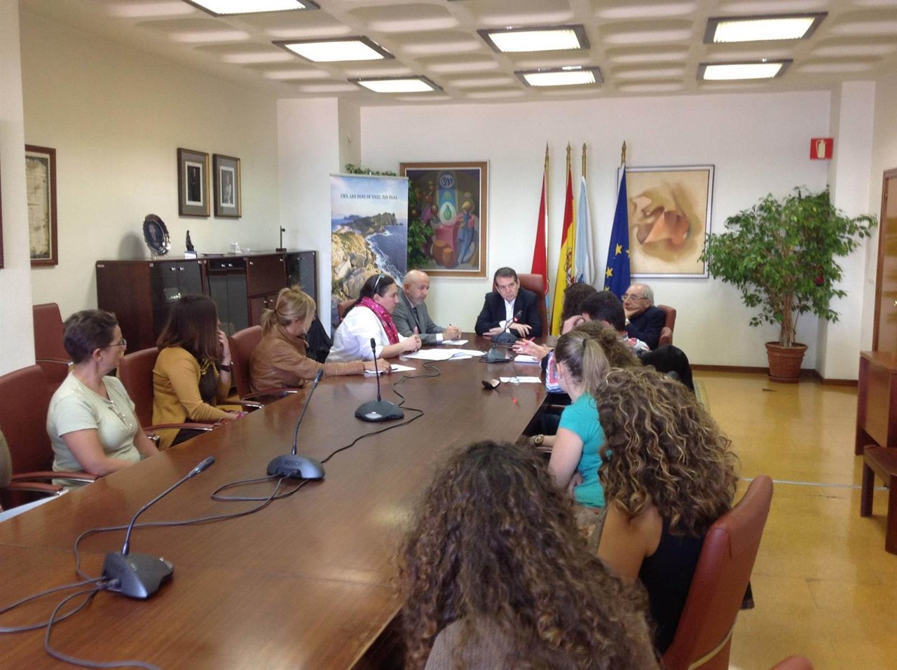 FOTO Nota De Prensa Profesionales De Urgencias Del HAC Se Reúnen Con El Alcalde 