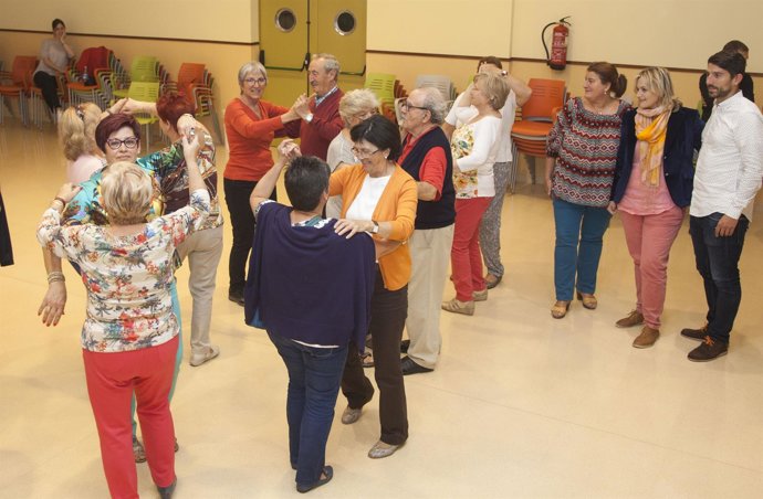 La alcaldesa en el Centro de Mayores