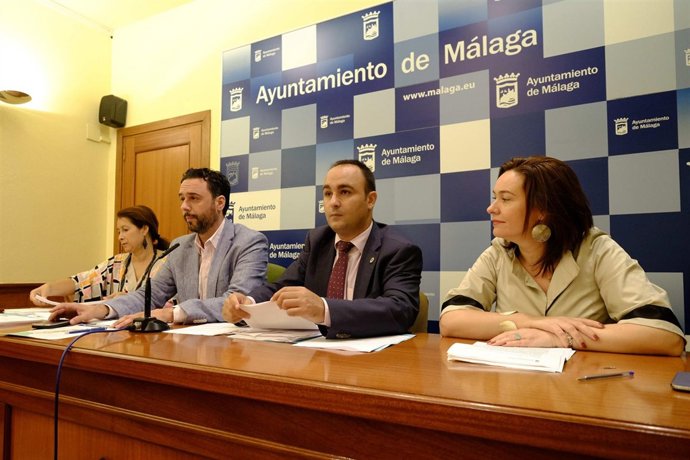 Concejales del Ayuntamiento de Málaga en rueda de prensa