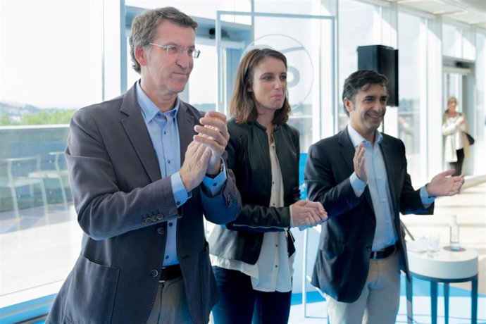 FeijÃo durante a presentaciÃn da Ponencia PolÃtica
