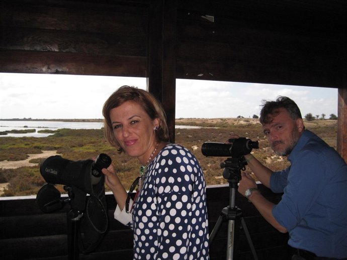 Fiscal, junto a la delegada del Gobierno de la Junta en Almería, Sonia Ferrer