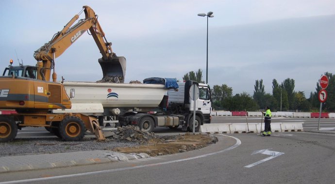 La DPZ ha iniciado la construcción de la rotonda de acceso a Garrapinillos