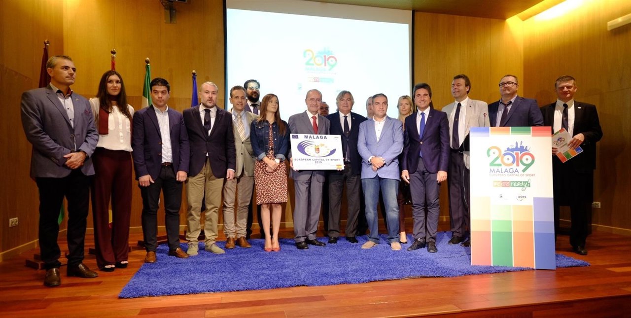 De la Torre con el comité evaluador de ACES Europe para Capital Europea Deporte