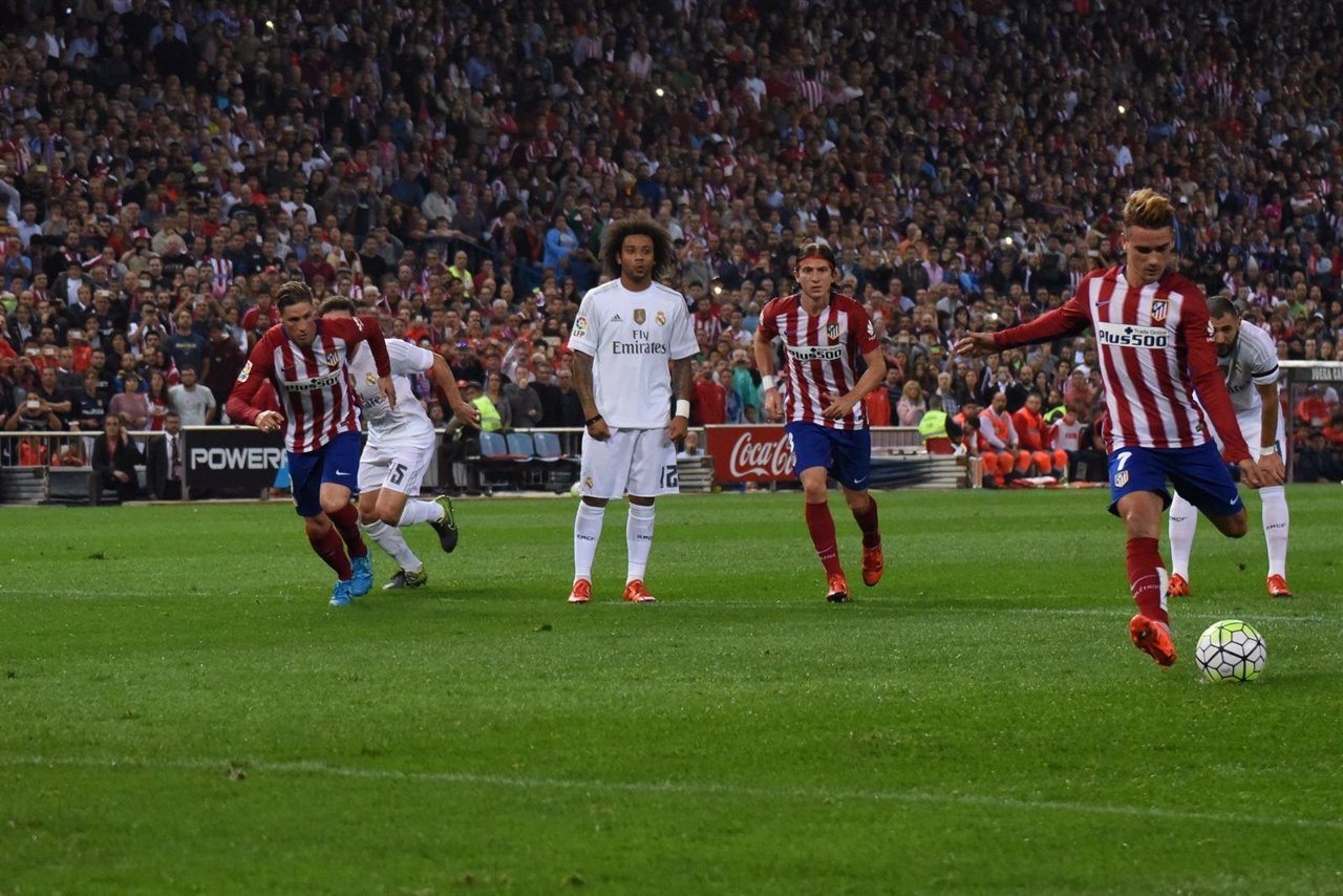 Antoine Griezmann en el Real Madrid - Atlético Madrid
