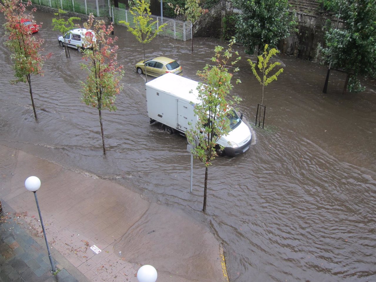 Una calle de Santiago inundada