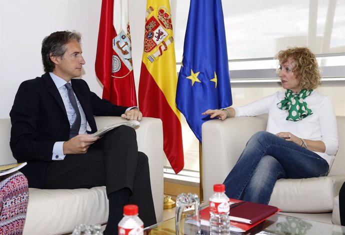 La vicepresidenta, Eva Díaz Tezanos, se reúne con el alcalde, Iñigo de la Serna