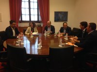 PSOE-A y C's acuerdan bajar dos puntos el IRPF autonómico en 2016