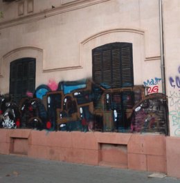 Imagen del Hostal Términus con las pintadas