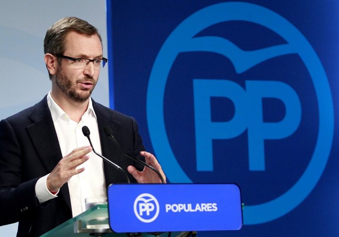 Javier Maroto en la sede del PP