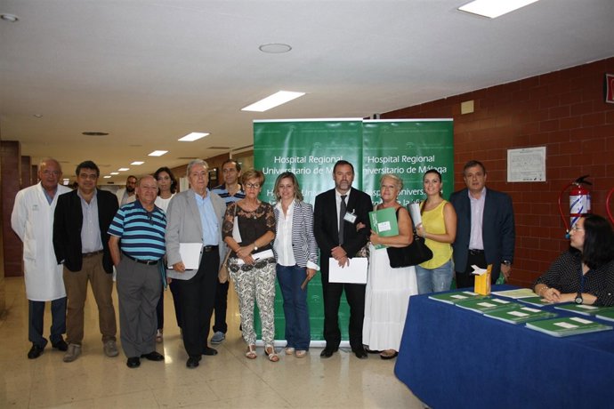 Pacientes y profesionales se reúnen con la Junta en Málaga