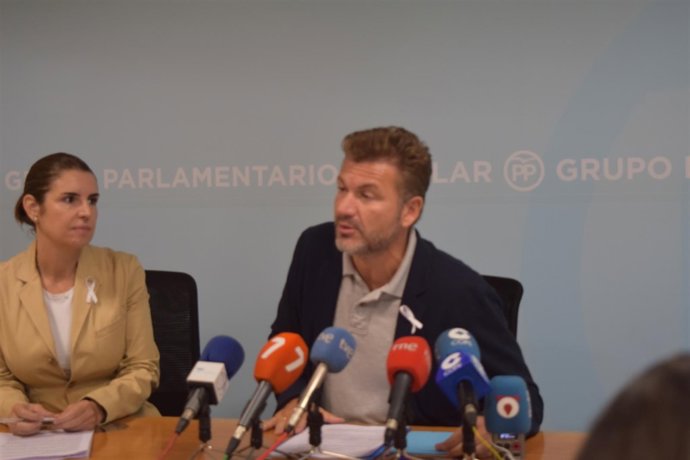 Foto Miguel Cascales Y Mónica Meroño