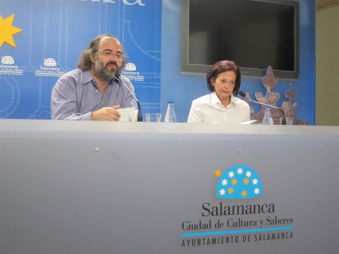 El poeta Alfredo Pérez Alencart y Blanca Ruiz Barrionuevo presentan la antología