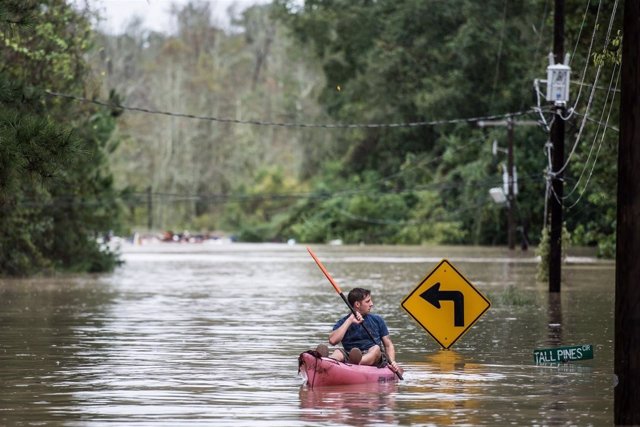 Ascienden A 16 Los Muertos Por Las Inundaciones En El Sureste De