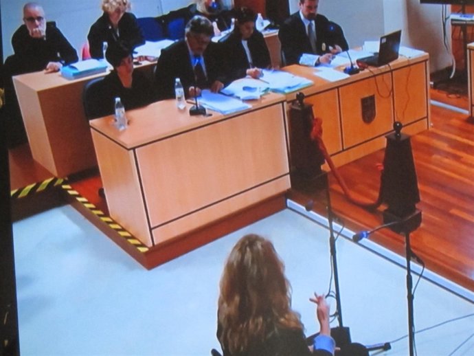 Declara una profesora de Asunta en el juicio.