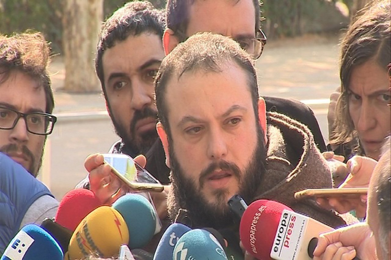 Zapata pide perdón a las víctimas del terrorismo