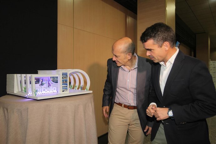 Expositor Marbella fitur 2016 bernal imagen renovada