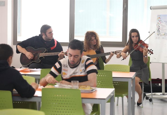 Música en comedores de la Universidad de Sevilla