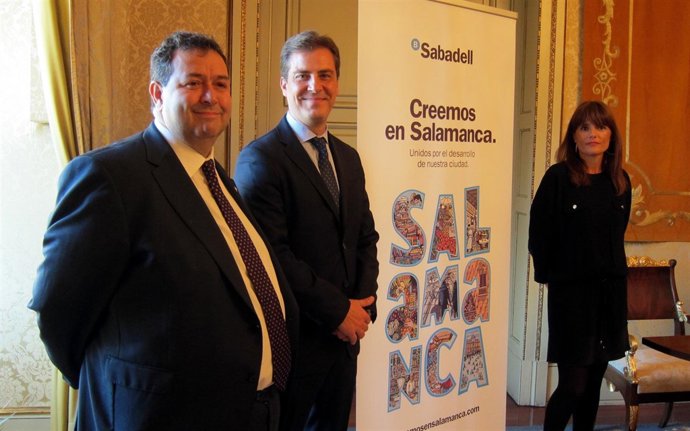 El presidente de Aesco, el director de la zona Castilla Oeste del Banco Sabadell