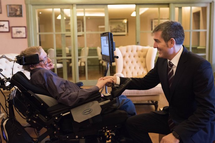 El Presidente D. Fernando Clavijo Batlle visita a Stephen Hawking a 6 de Octubre