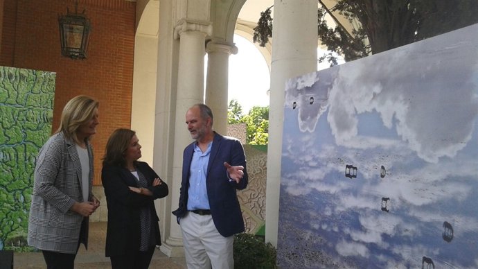 Sáenz de Santamaría, inaugura la Exposición Fractales, Marismas y Doñana