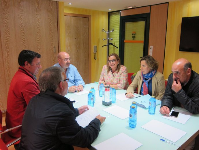 Reunión María Luisa Faneca (PSOE) con Unións Agrarias