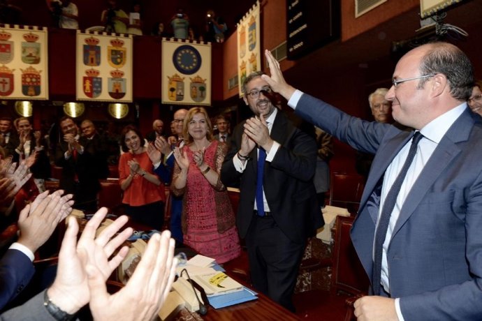 Pedro Anyonio Sánchez es elegido presidente de la Comunidad            