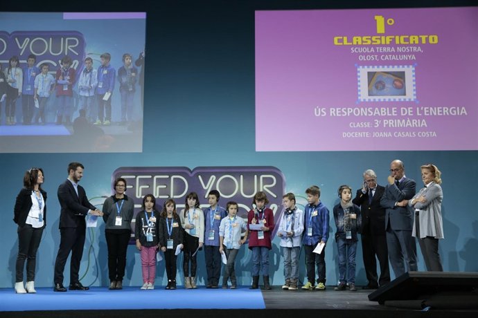 Alumnos de la escuela Terra Nostra de Olost ganadores del concurso Playenergy