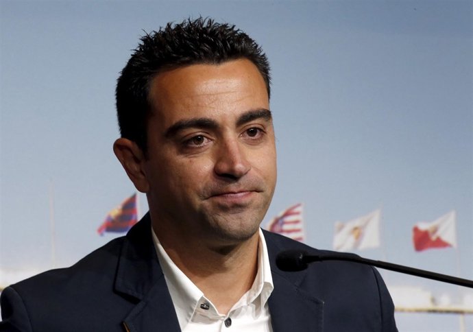 El ex jugador del Barcelona Xavi Hernández