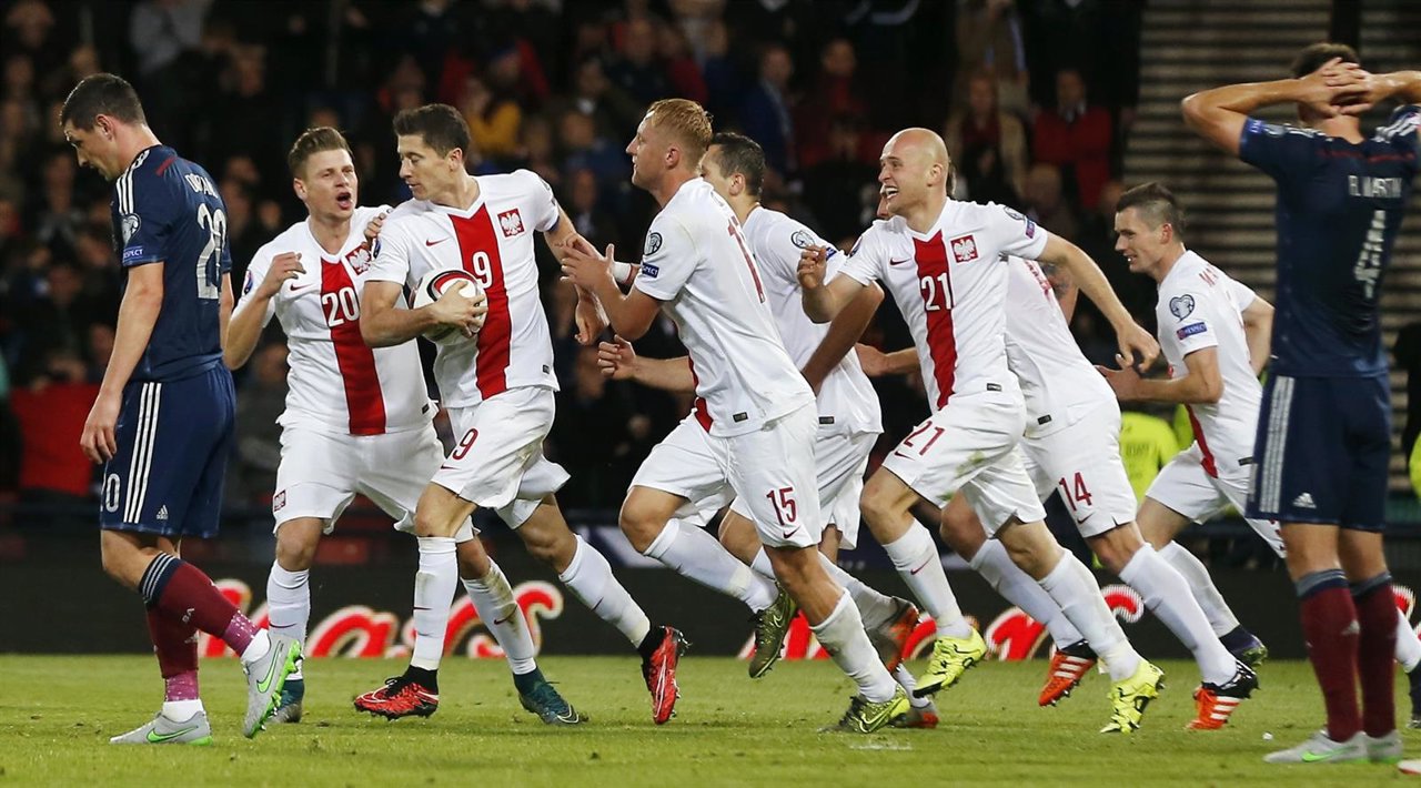Lewandowski lidera a la selección de Polonia