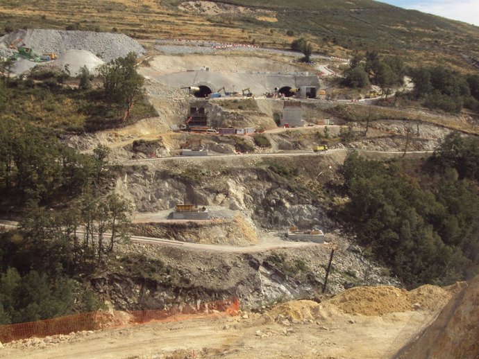 Imagen de la perforación del túnel de Lubián (Zamora)