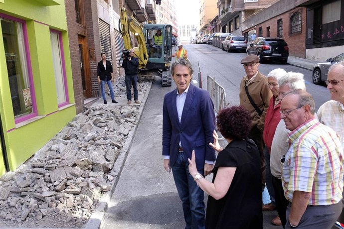 Inicio de las obras en la calle Tres de Noviembre