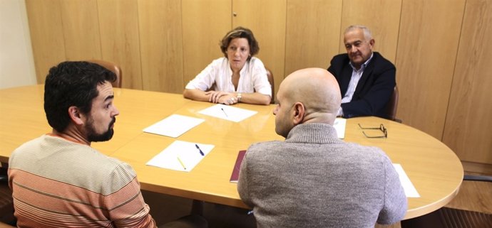 NOTA E FOTOS: OS SOCIALISTAS ADVIRTEN QUE A CRISE DEMOGRÁFICA “NON SE RESOLVE CU