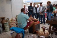 Maíllo reclama a Junta que siga la "política de apoyo" al comercio artesanal "marcada por IU" en la anterior legislatura