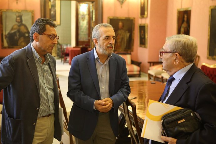 El Ayuntamiento de Sevilla y asociación Anclaje firman acuerdo de colaboración