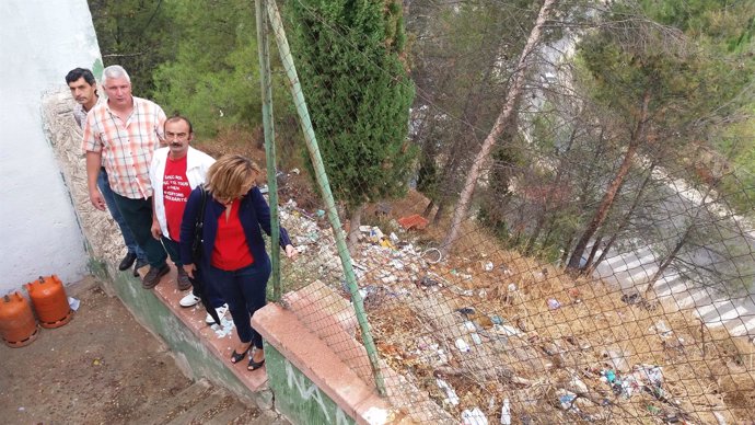 Visita del PSOE de Jaén a barrios de San Vicente de Paúl y Antonia Díaz