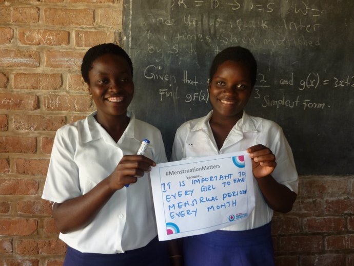 Taller sobre menstruación de UNICEF en Malaui