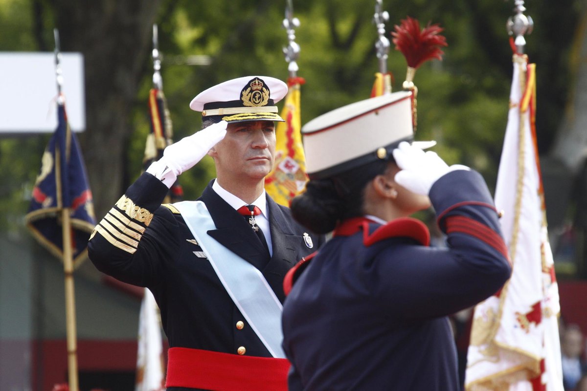 Fotos del desfile militar del Día de la Hispanidad 2015 en Madrid