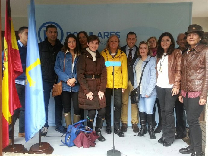 Audio, Texto Y Fotos Celebración 12 De Octubre En Cangas De Onís