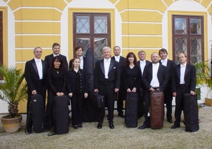Los miembros de la agrupación Czech Chamber Soloists