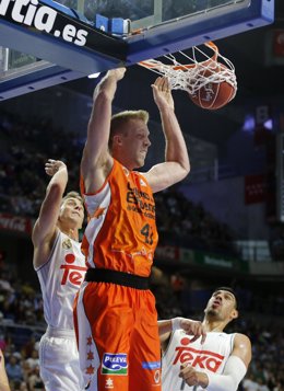 Hamilton machaca en el Real Madrid - Valencia Basket