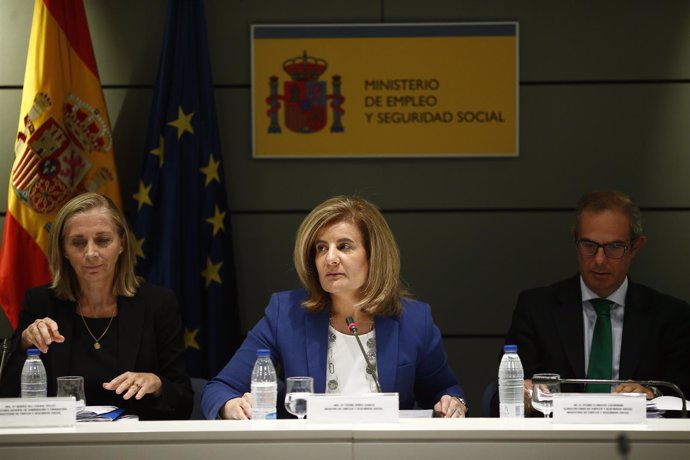 Fátima Báñez preside la Comisión Sectorial de Inmigración
