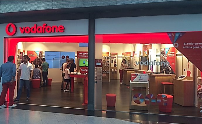Nueva tienda de Vodafone en el Centro Comercial AireSur.